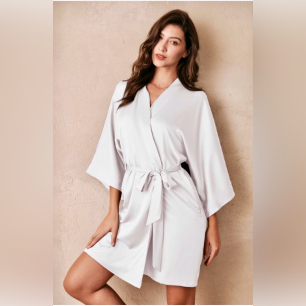 🌹Brand new AW. BRIDAL Satin Robe
